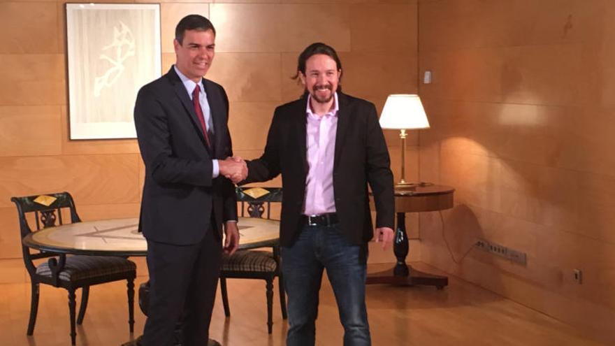 Els líders del PSOE i de Podem, Pedro Sánchez i Pablo Iglesias.