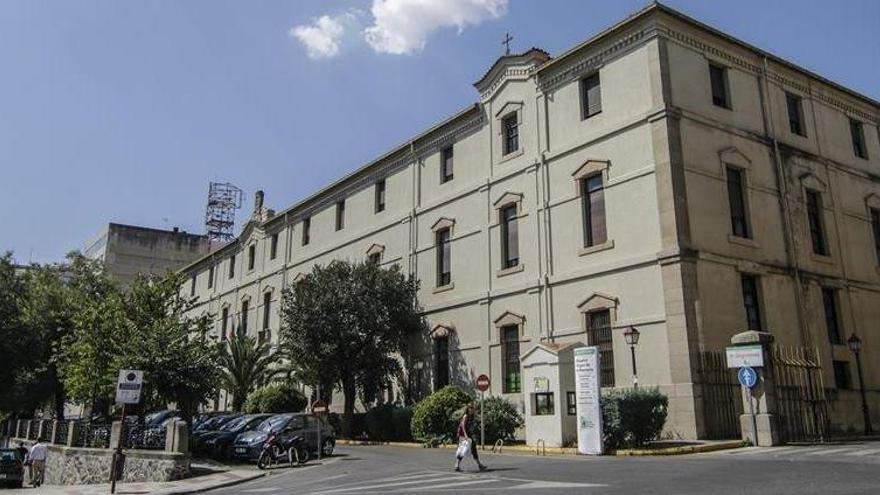 El hospital provincial de Cáceres cierra en septiembre