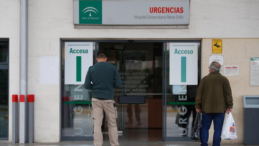 Los ingresos por gripe en el Reina Sofía se duplican tras las fiestas navideñas