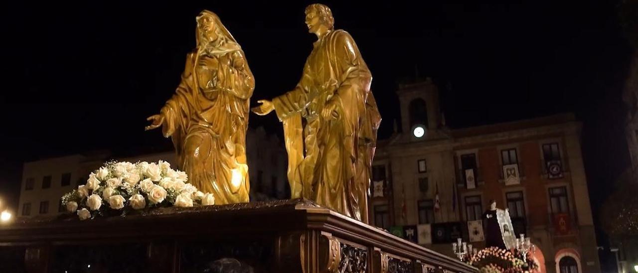 Un momento de la procesión del Nazareno.