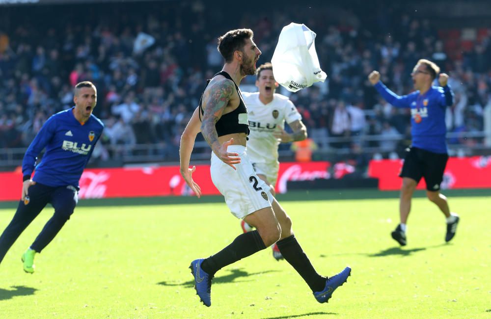 Valencia - Huesca, la celebración del gol de Picci