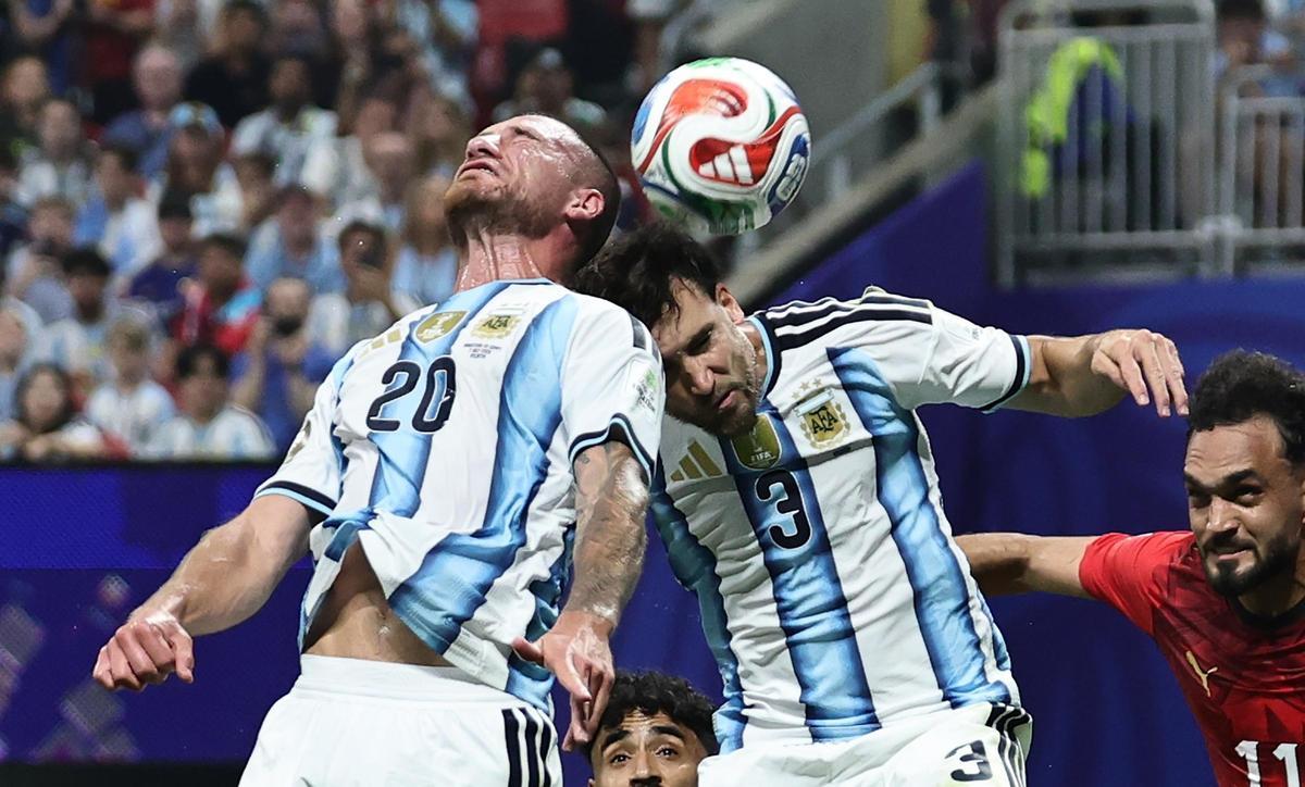 Messi escribe otra página inolvidable para que Argentina sobreviva ante Egipto