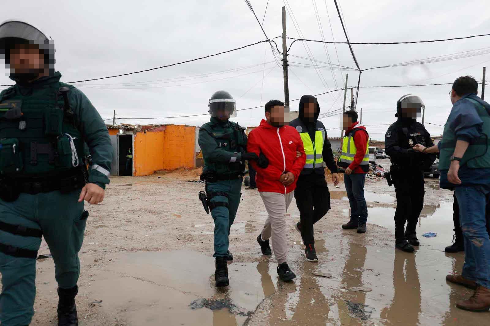 FOTOS | Así ha sido la operación contra el narcotráfico y el crimen organizado en Son Banya