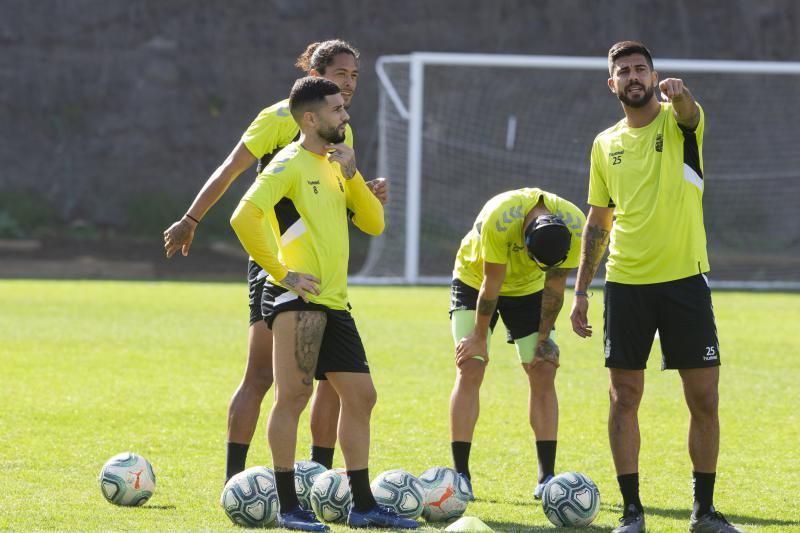 11.02.20. Las Palmas de Gran Canaria. Fútbol segunda división temporada 2019/20. Entrenamiento de la UD Las Palmas en Barranco Seco. Foto: Quique Curbelo  | 11/02/2020 | Fotógrafo: Quique Curbelo