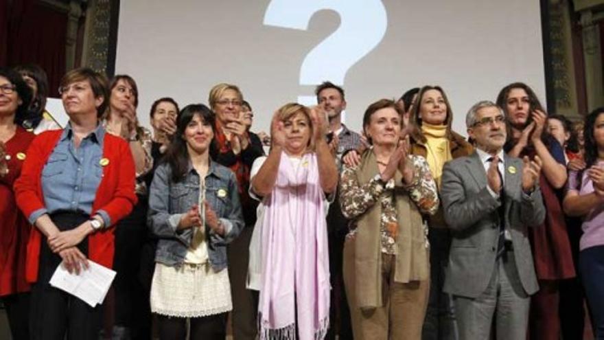 Más de 50 personalidades alzan la voz por el derecho de la mujer a decidir