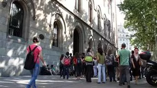 La UB duplica en un año los estudiantes de fuera de Catalunya que se apuntan a cursos de catalán