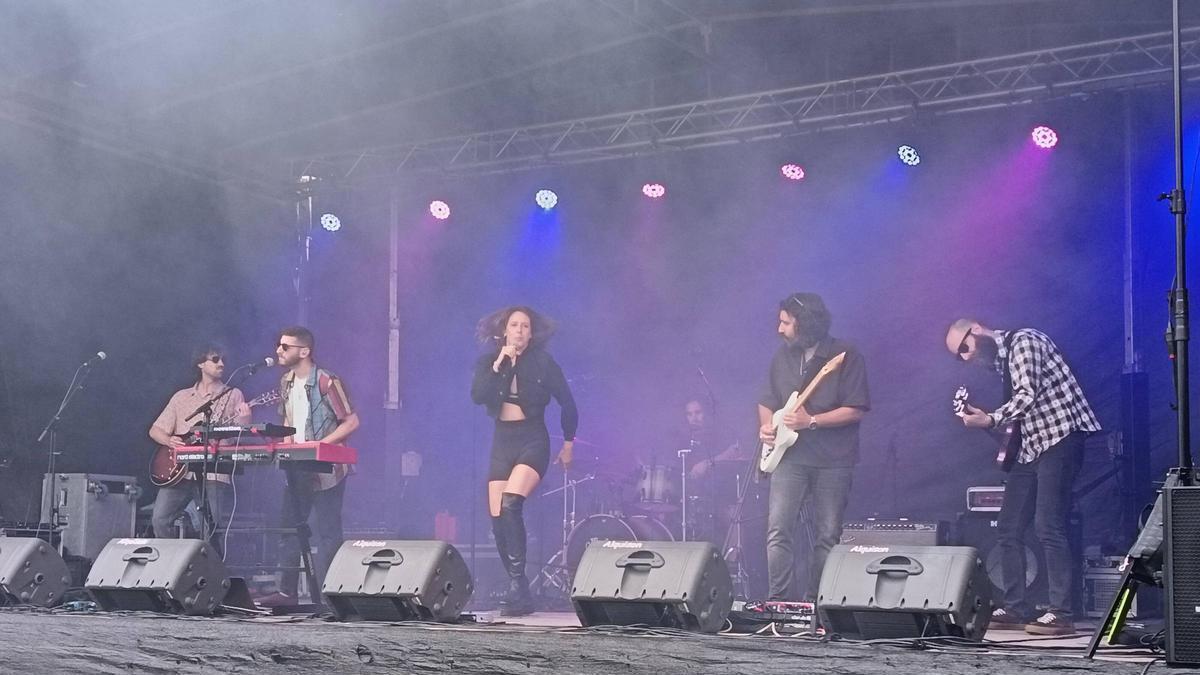 "Milana Bonita" durante una actuación en Llanes, en una imagen de archivo.