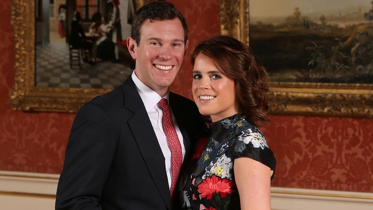 lmmarco41734458 britain s princess eugenie and jack brooksbank pose in the p180122222848