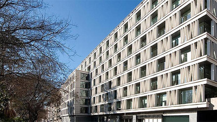 Un edificio de oficinas en alquilar de Colonial en Madrid.