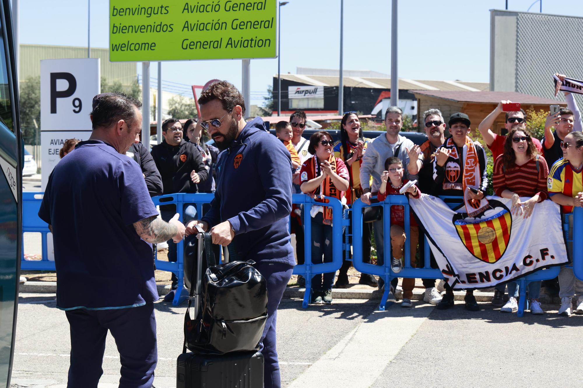 Así ha recibido la afición recibe al Valencia CF en Manises