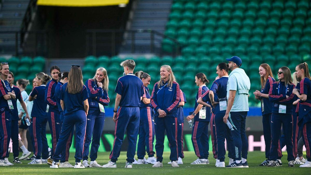 El FC Barcelona femenino durante el entrenamiento de este viernes en Lisbo para disputar mañana la final de la Liga de Campeones femenina contra el Arsenal