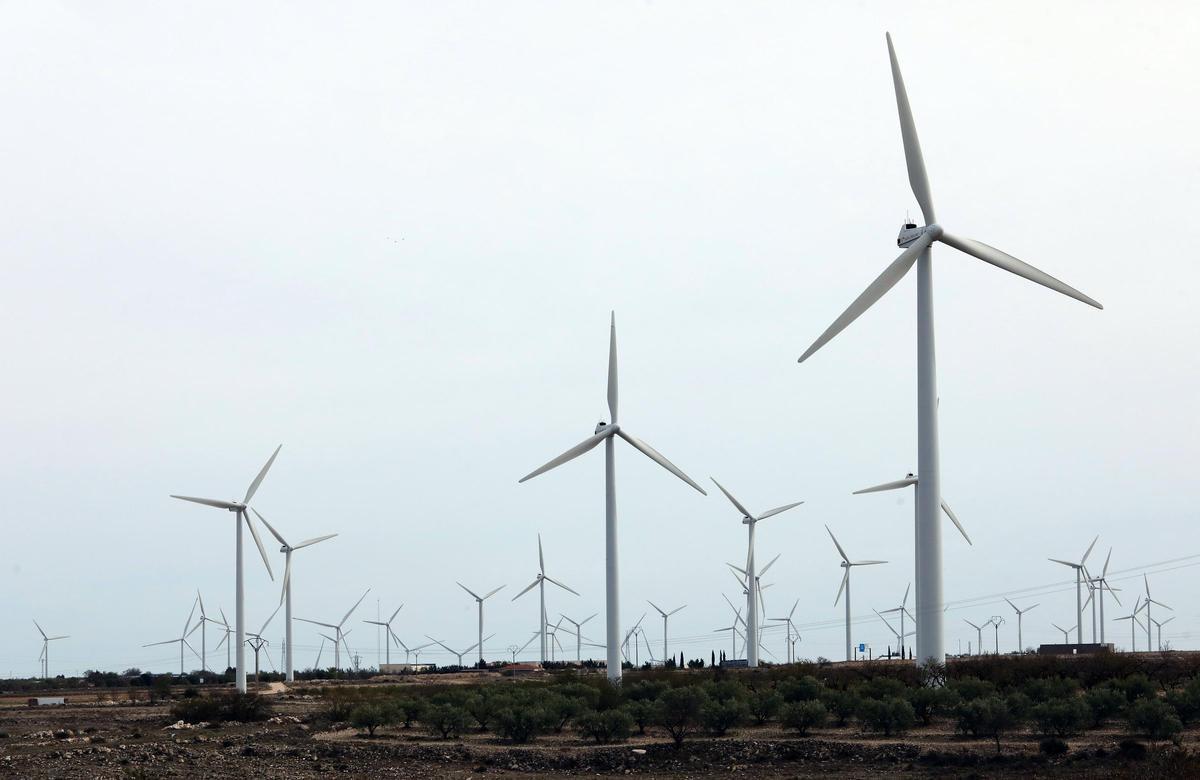 Un parque eólico en la provincia de Zaragoza, en una imagen de archivo.