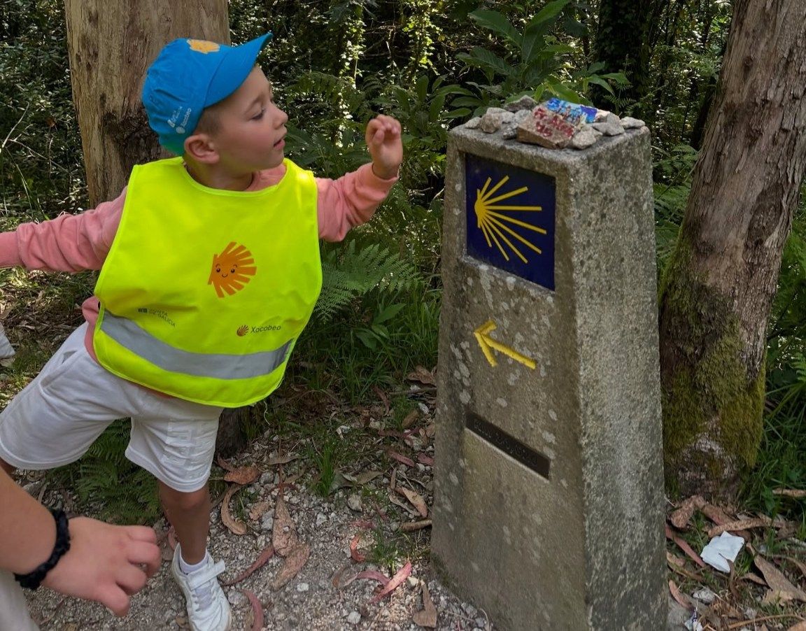 La peregrinación de los niños del CRA de Valga por el Camiño Portugués.
