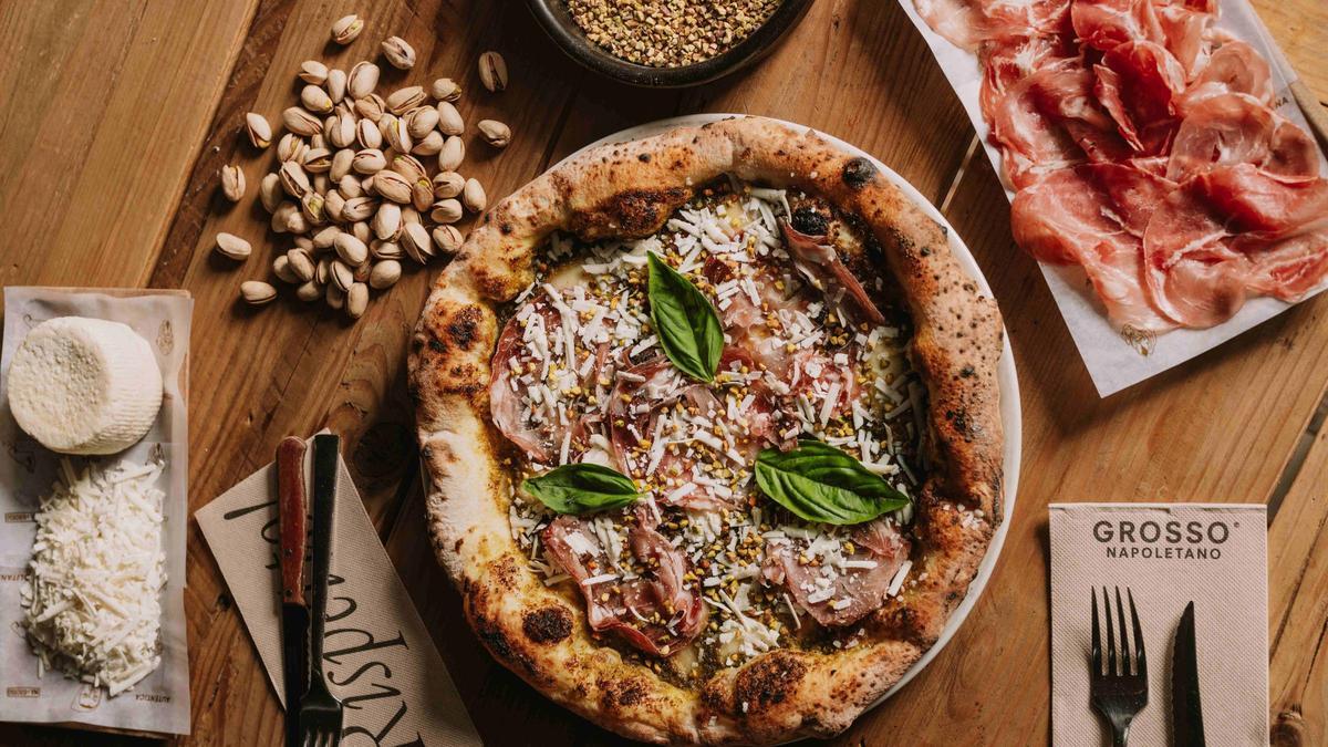 La Grossísima di Paula Amor, nueva pizza de Grosso Napoletano que ha creado una de sus clientas.