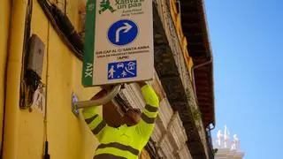 Dos pilones móviles cerrarán este lunes al tráfico un tramo de la calle Montcada en Xàtiva