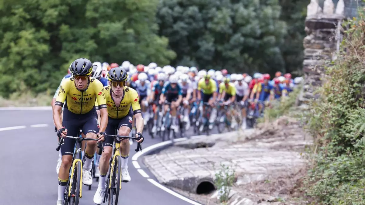 Kaden Groves triunfa en la 14ª etapa de la Vuelta