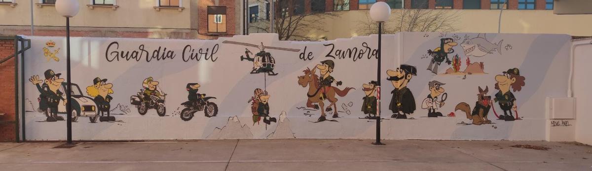 Viñetas de 'El rincón de Míguel' en la Comandancia de la Guardia Civil de Zamora.