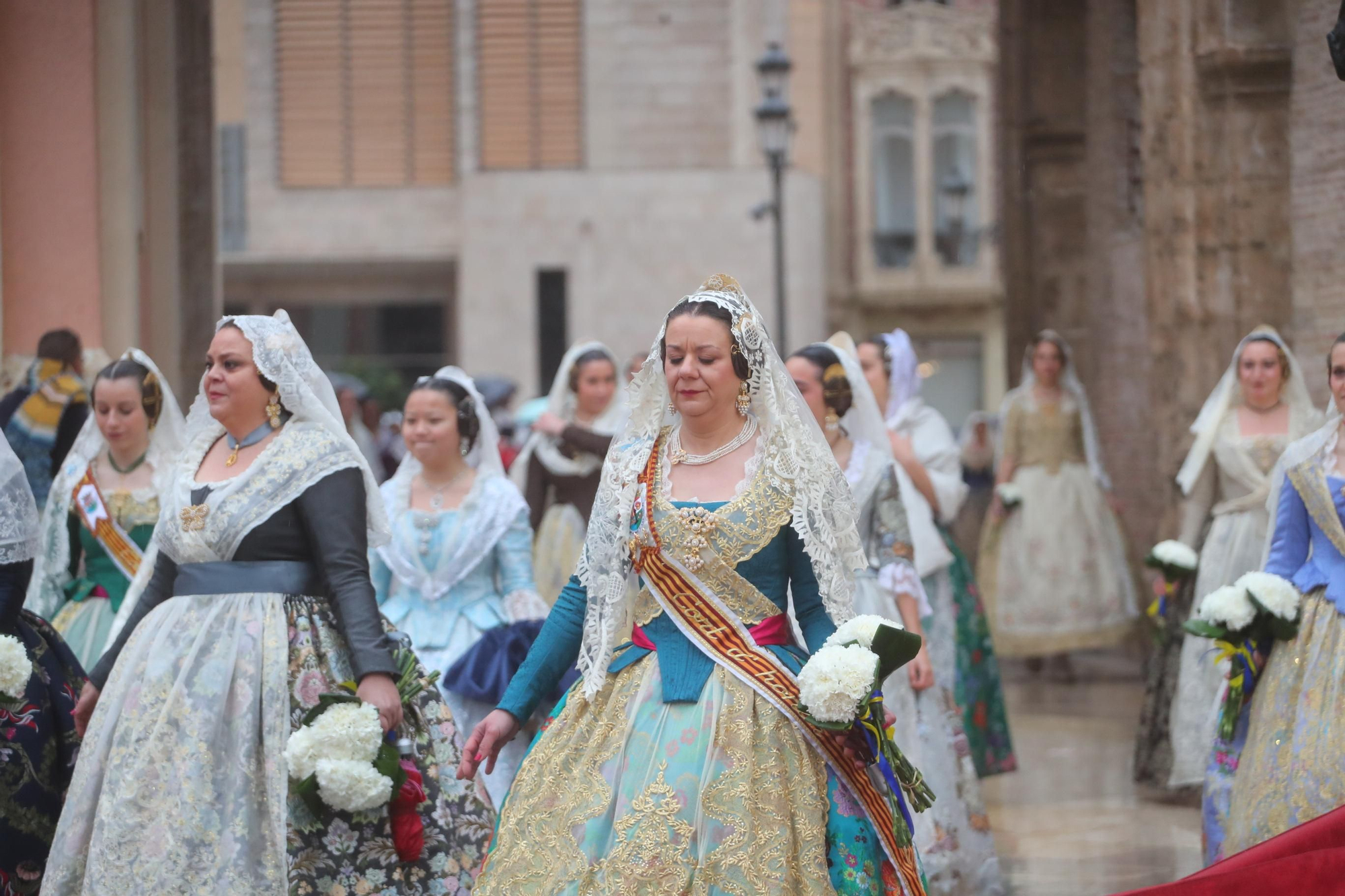 Búscate en el primer día de ofrenda por la calle de la Paz (entre las 18:00 a las 19:00 horas)