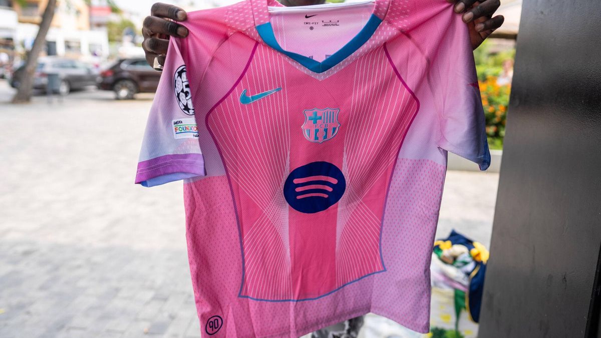 La camiseta rosa fantasma del Barça: no existe pero se ha convertido en un fenómeno viral