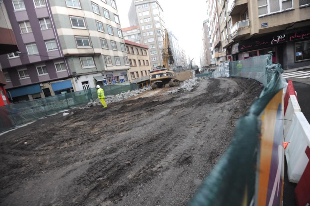 La Av.Fisterra reabre al tráfico ya sin viaducto