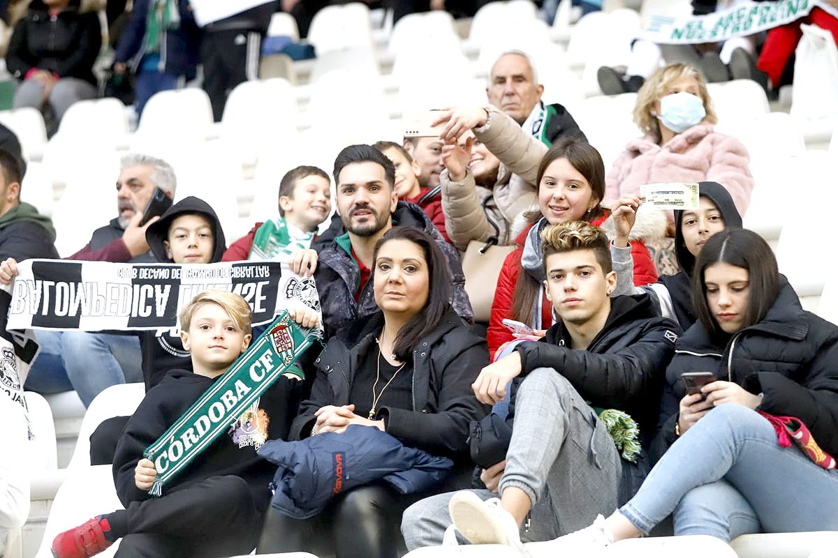 Las imágenes de la afición del Córdoba CF - Linense