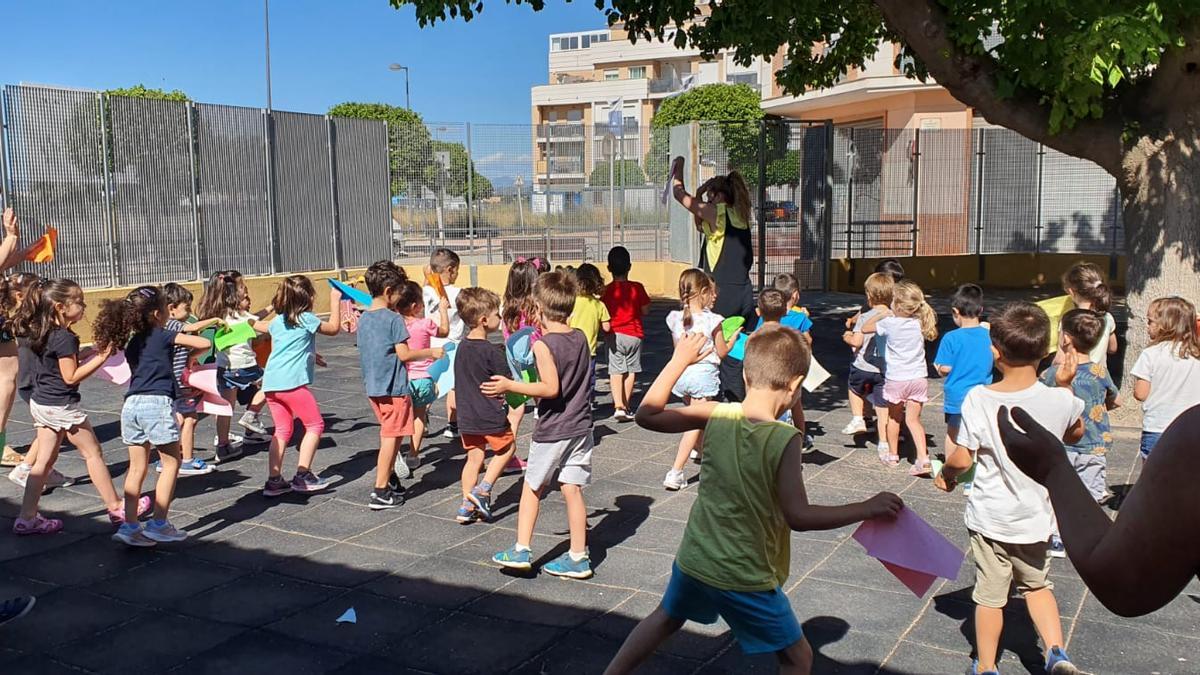 Alumnos y alumnas del CEIP Juan Esteve, colegio donde se desarrollará la escuela de verano de Albal.