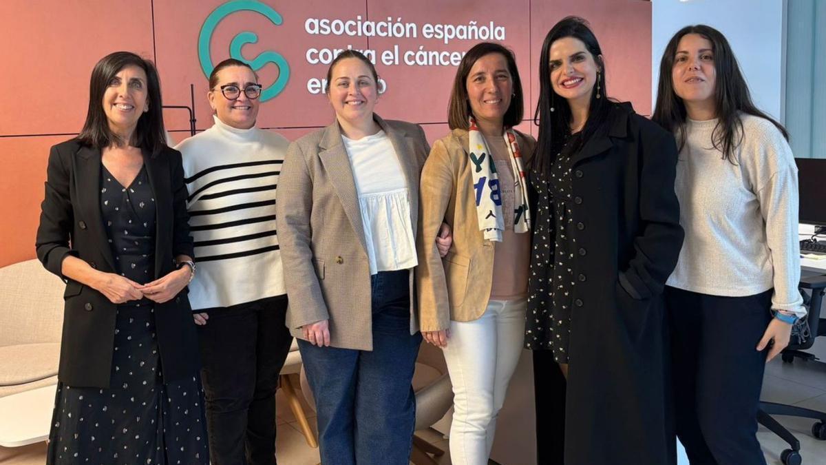 Profesionales que integran el Equipo de Atención Psicosocial de la AECC en Vigo.
