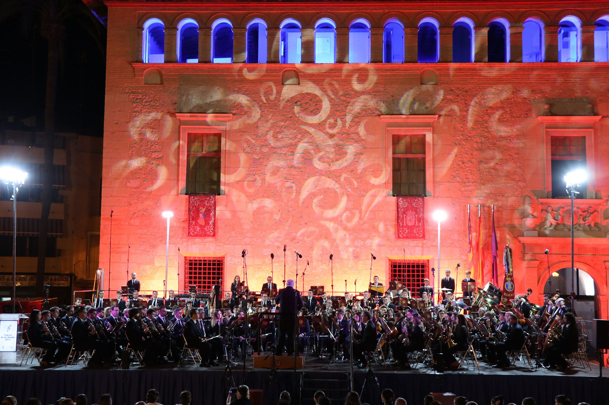 Concierto de la Banda Primitiva y la Unió en Llíria en Sant Miquel 2023