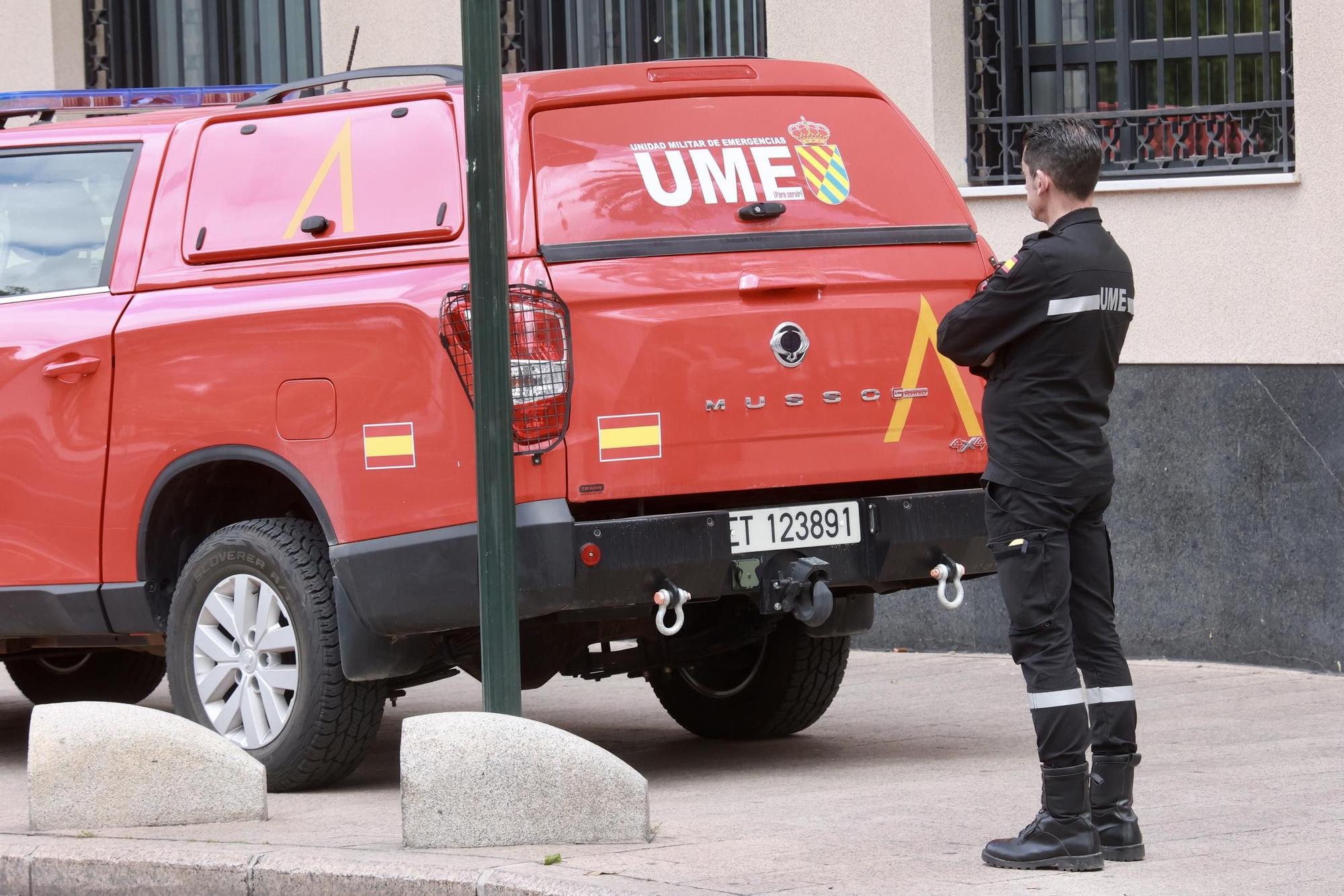 Vehículos y efectivos de la UME por las calles de Murcia tras el apagón, este martes por la mañana