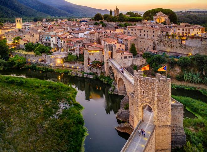 Besalú, el pueblo más bonito de Girona