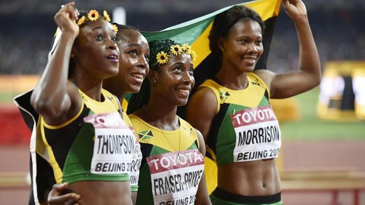 Las jamaicanas se exhibieron en el 4x100