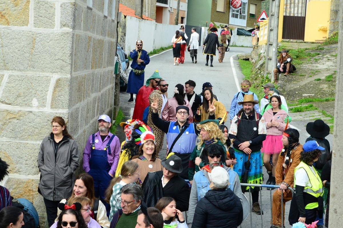 Colorido en el Martes de Entroido en O Hío
