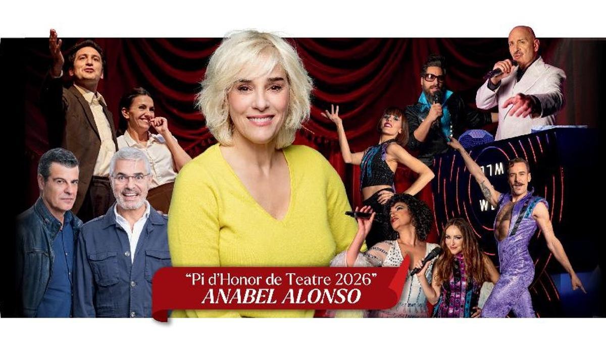 Anabel Alonso, Pi d´Honor 2026, custodiada por los artistas de las obras que se representan esta semana en la Casa de Cultura.