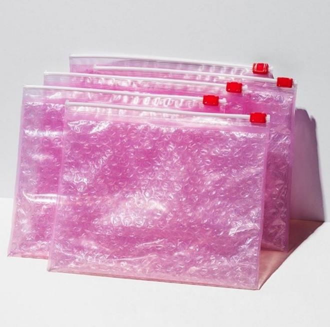 El bolso de Glossier que vas a querer