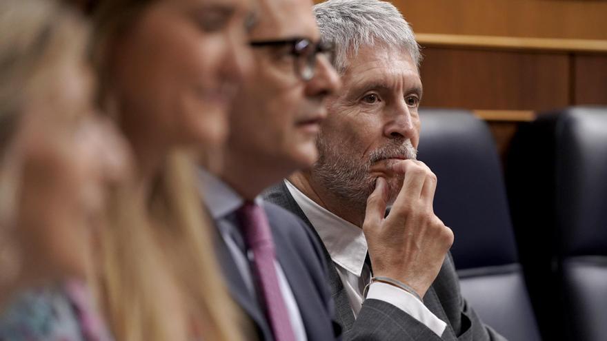 El PP trata de agrietar la relación de Díaz con Sánchez: &quot;Se está comiendo la corrupción con patatas&quot;