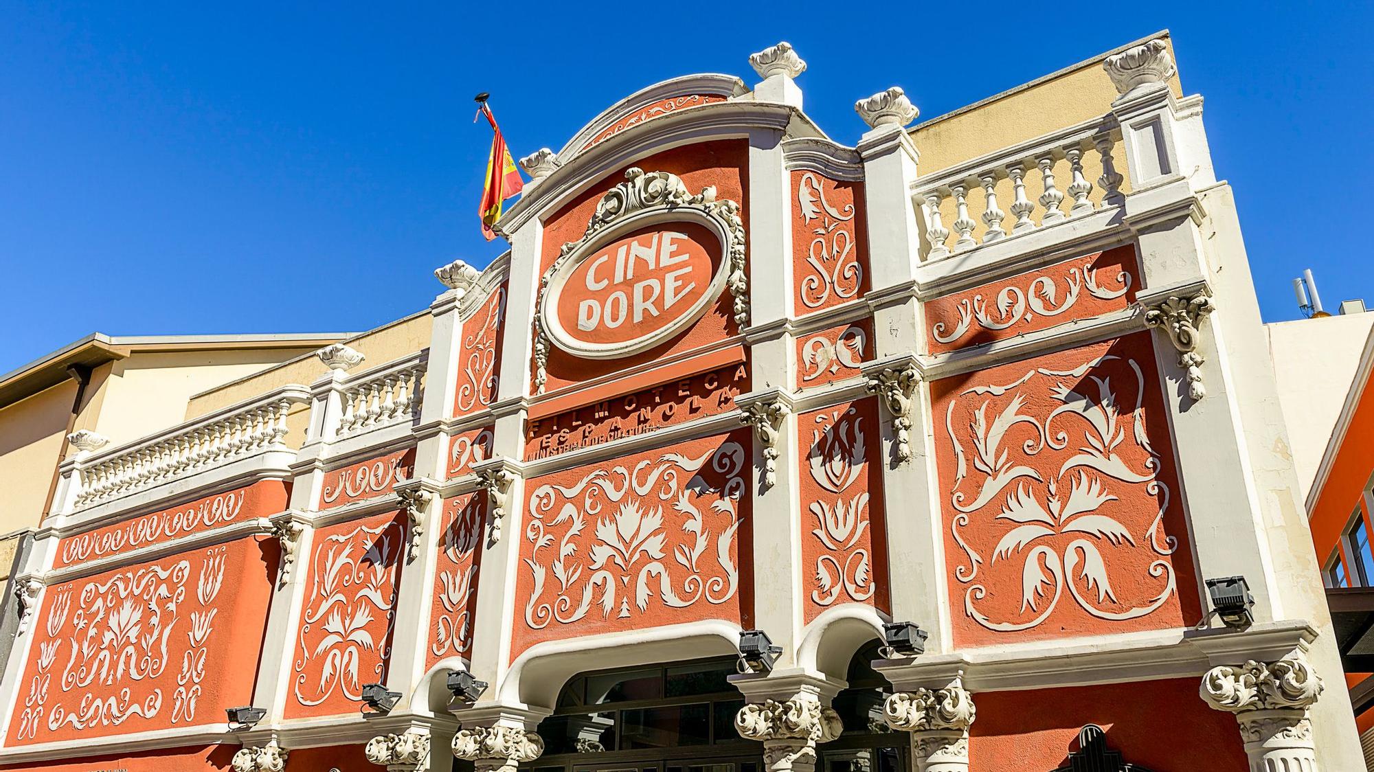 La ciudad española ofrece tres de las mejores salas de cine del mundo.