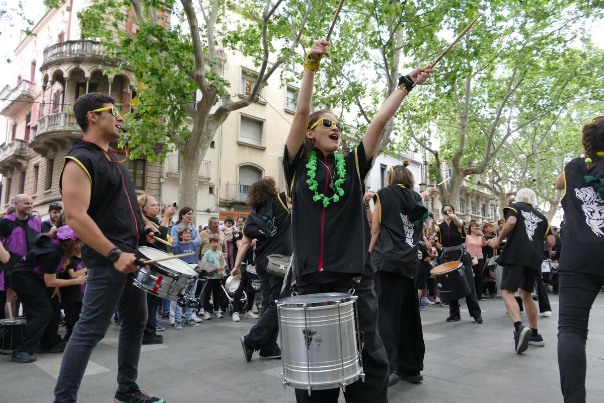 EN IMATGES | La tercera edició del Tramuntakada Festival fa vibrar el centre de Figueres