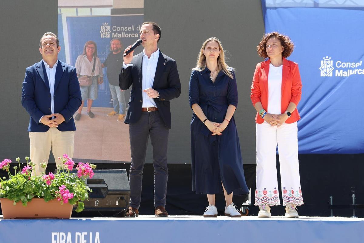 La Fira de la Gent Gran reúne en Porreres a  más de 4.000 personas