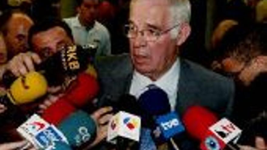 Aragonés promete a Villar luchar por las grandes competiciones