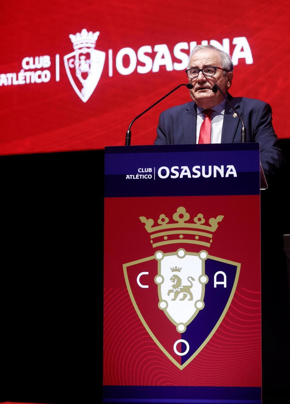 El presidente de Osasuna, Luis Sabalza, en una fotografía de archivo. EFE/Jesús Diges