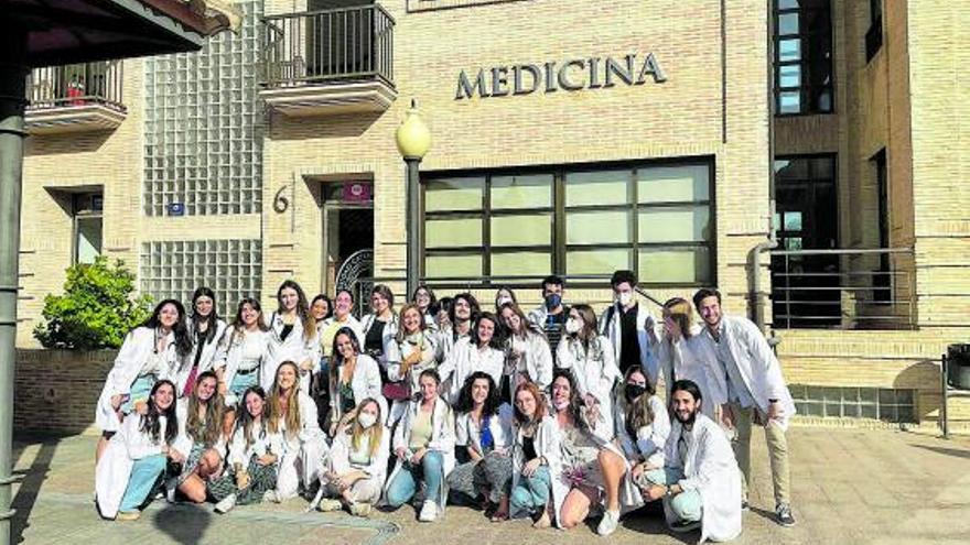 El 100% de los estudiantes de Medicina de la UCAM aprueba el MIR