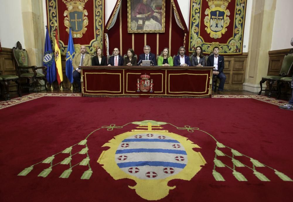 Presentación del equipo rector de Santiago García