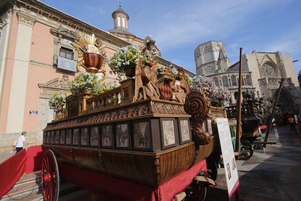 Las Rocas, expuestas en la plaza de la Virgen