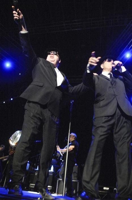 CONCIERTO DE THE ORIGINALS BLUES BROTHERS