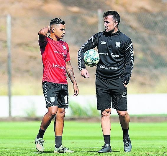 El CD Tenerife, listo para el partido en Montilivi