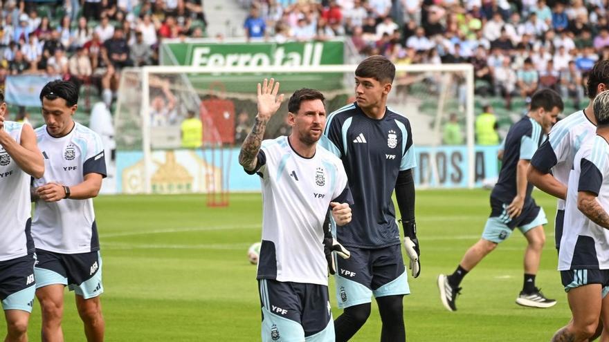 ARGENTINA MARTÍNEZ VALERO | El mensaje de Messi tras su concentración en Alicante con Argentina: «El cariño que me mostraron me emociona…»