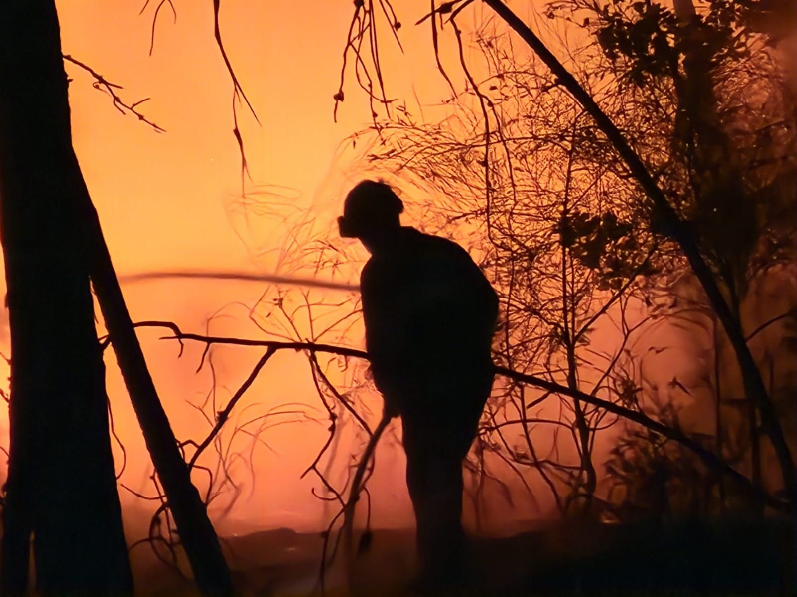 Incendios en Galicia: Vilagarcía y su comarca luchan contra el fuego