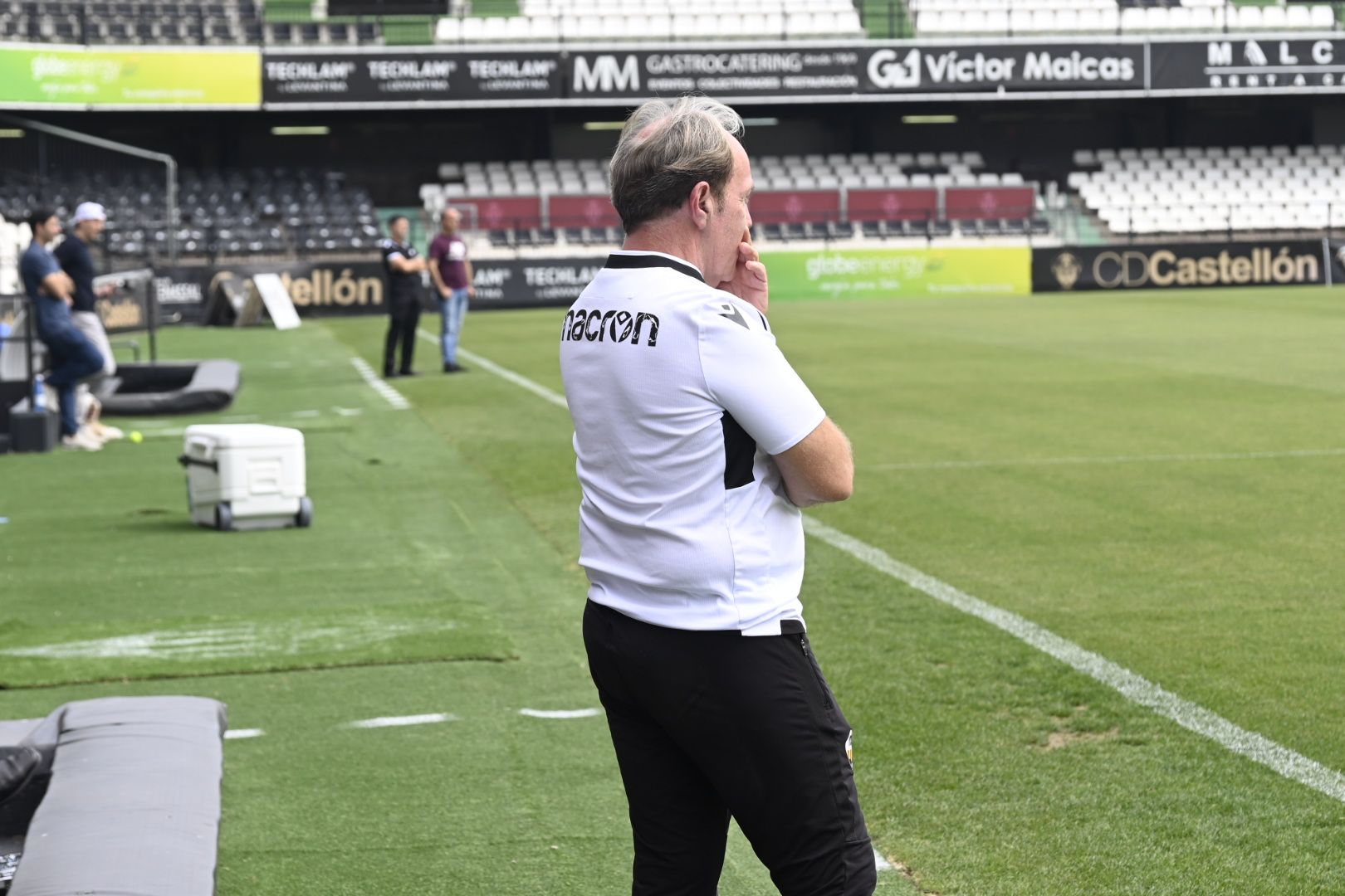 Galería de fotos: La afición lleva en volandas al CD Castellón