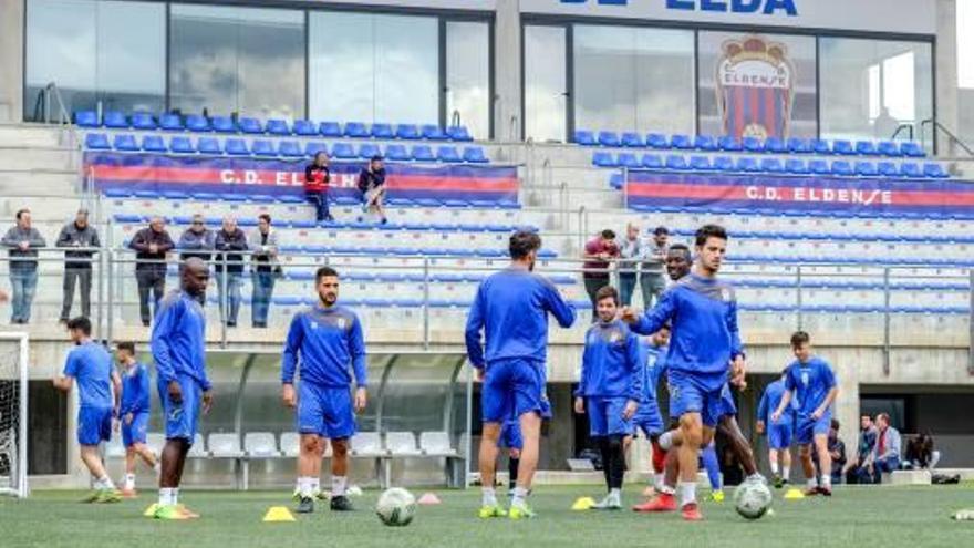 La plantilla deportivista regresó ayer a los entrenamientos.