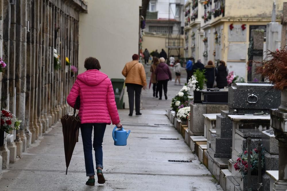 Más silencio que nunca por ''Difuntos'' en A Coruña